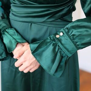 Prom evening Elegant Green Maxi Dress size 4